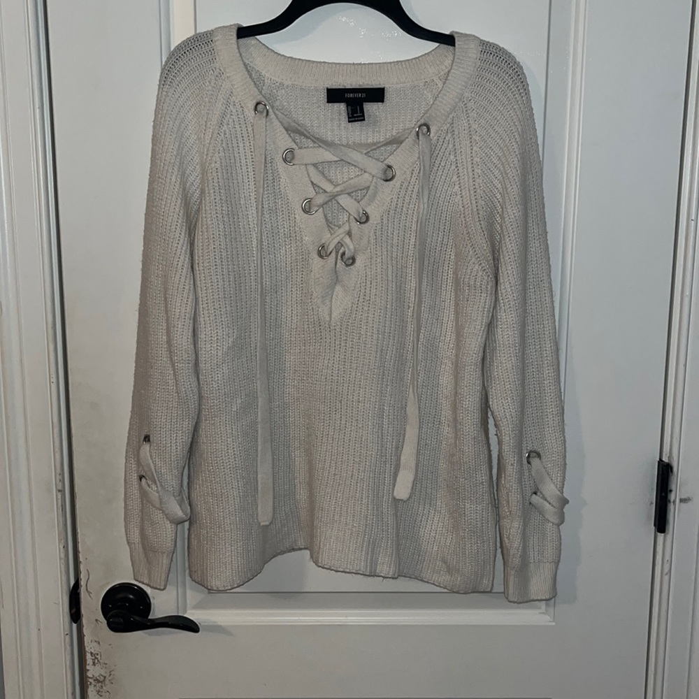 Forever 21, white knitted sweater, size small.